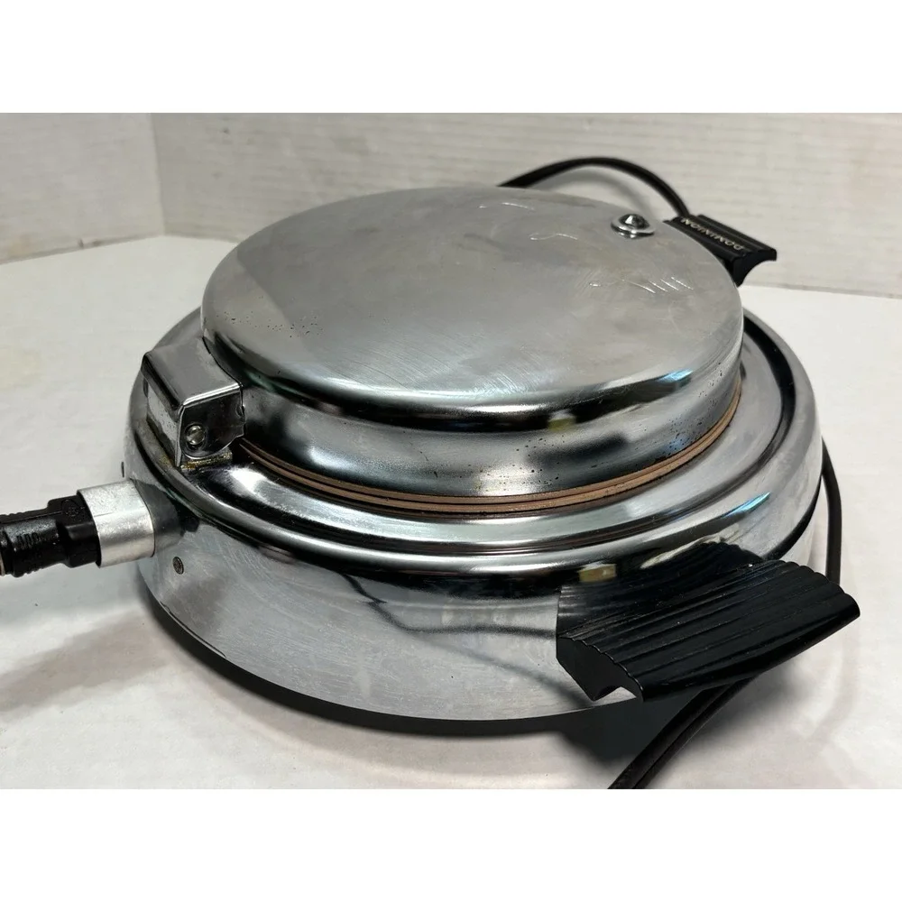 Vintage Dominion 1316 Waffle Maker Chrome Electric Baker USA Tested Works
